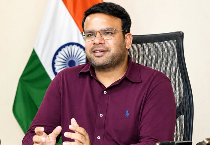 Ketan Garg takes charge of Metropolitan Commissioner of VMRDA
